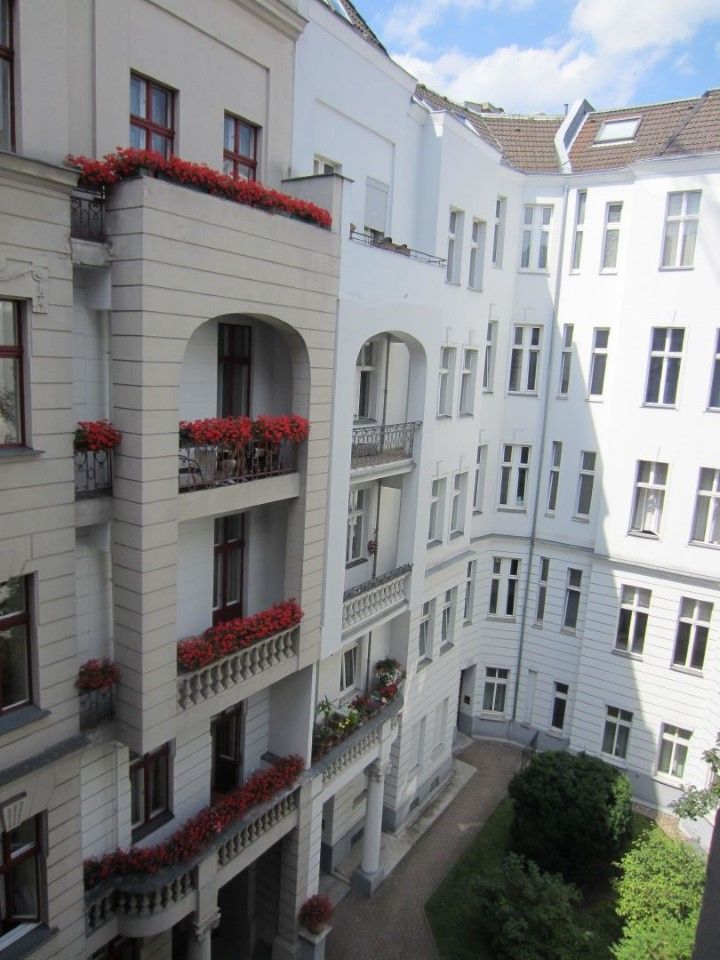 Henri Kurfürstendamm 4*